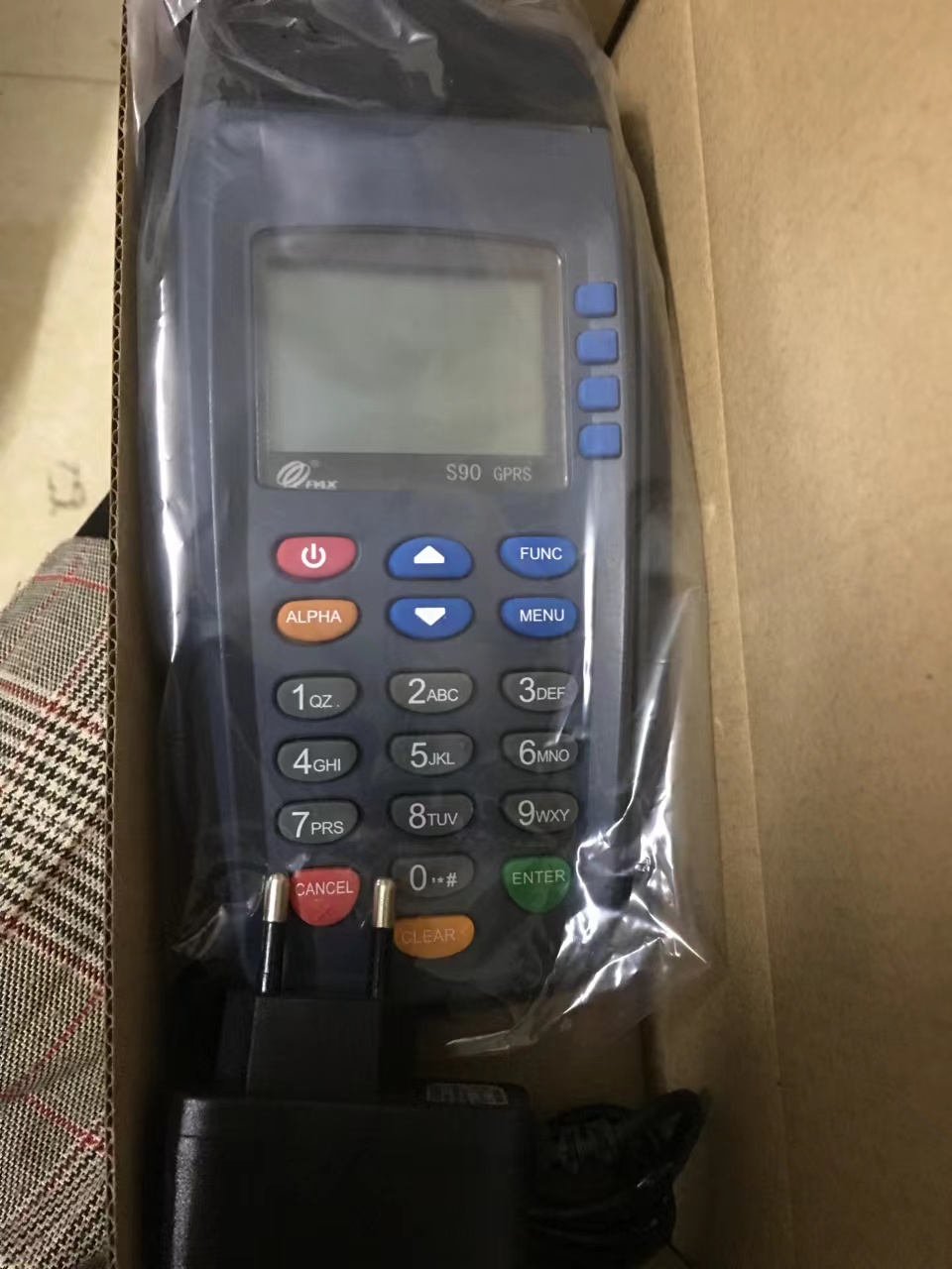 Máquina expendedora, Terminal de pago, versión Pax S90 POS GPRS, usada