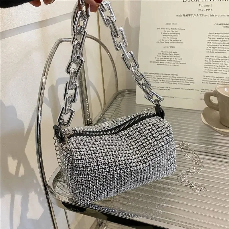 Borsa a secchiello con strass versione completa Borsa a sfera con catena scintillante Mini borsa a tracolla da donna (6,3 * 3,54) pollici