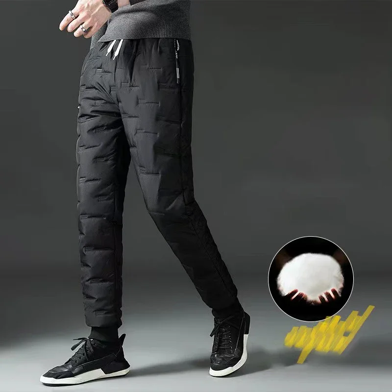 Pantaloni invernali in cotone pile di agnello Design alla moda Pantaloni sportivi antivento caldi di mezza età e anziani slim fit Pantaloni a gamba dritta