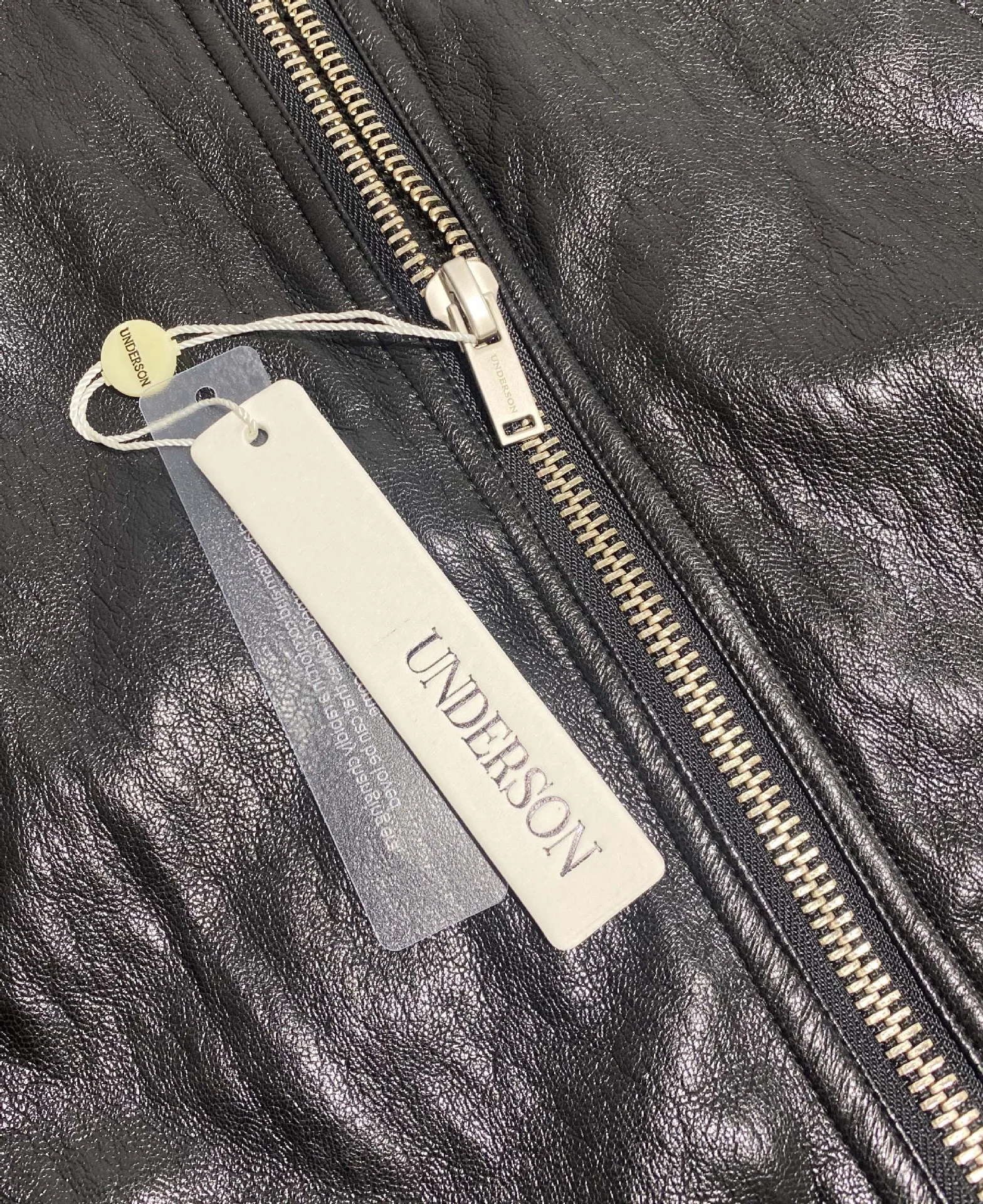 Jaqueta de Couro Ambiental com Zíper e Superfície Brilhante, Estilo Solto para Outono e Inverno, Moda Fena, Casaco de Cou...