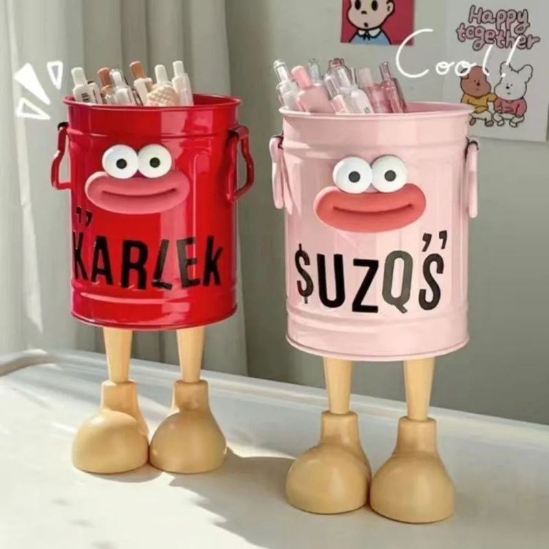 1 Pc cartoon pen holder, simple storage holder, for office storage, desk storage, home study storage (random letter stickers)