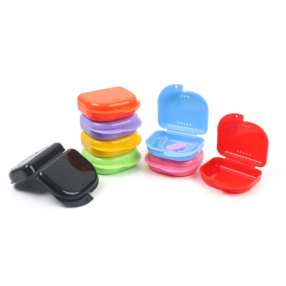 Caja de retenedor de ortodoncia Dental, contenedor de almacenamiento para dentadura postiza, protector bucal con orificios de ventilación y tapa con bisagras, 50 Uds.