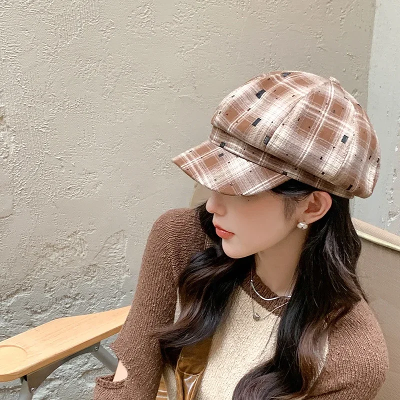 New Octagonal Hats for Men Women in Spring and Autumn Versatile Fashionable Retro Plaid Stripes Cotton Berets Painter Hats