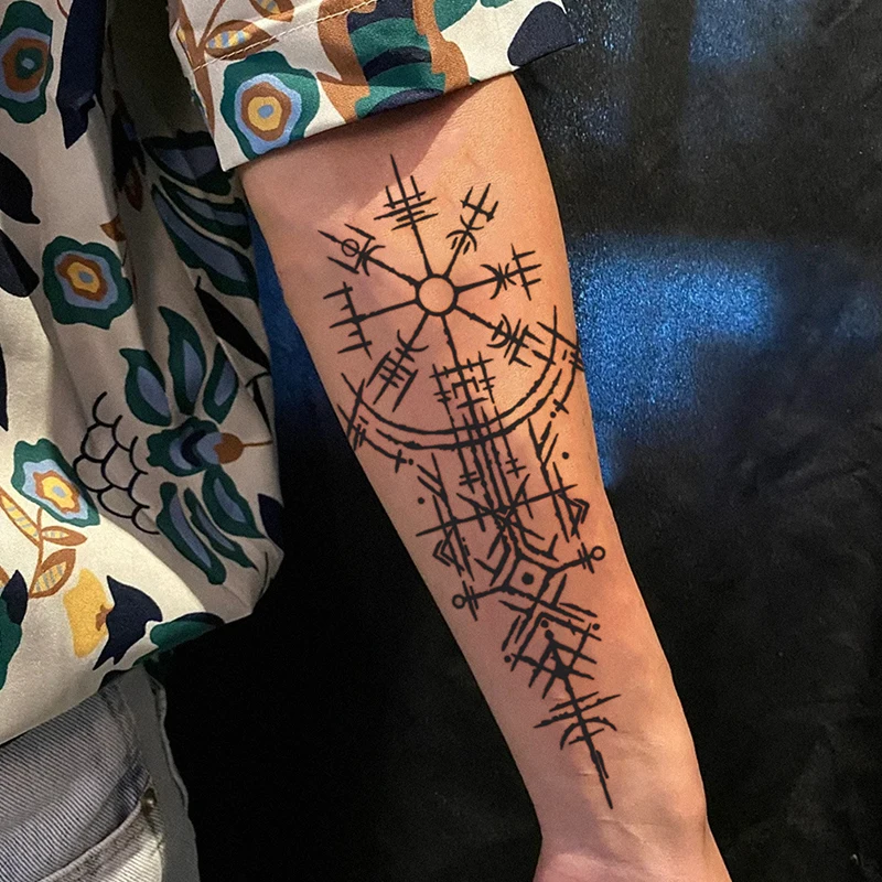Autocollants de tatouage temporaire imperméables géométriques Runes Viking, imperméables longue durée pour une à deux semaines, pour bras, jambe, 1 pièce.