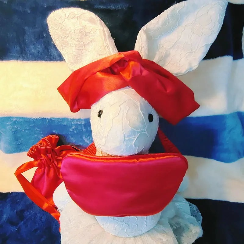 Chinees Oud Geld Zijdeachtig Slaapoogmasker Satijnen Scrunchie Haarband & Tas Met Trekkoord 4 Stuks Pak Behaaglijke Dagelijkse Ontspannende Accessoires
