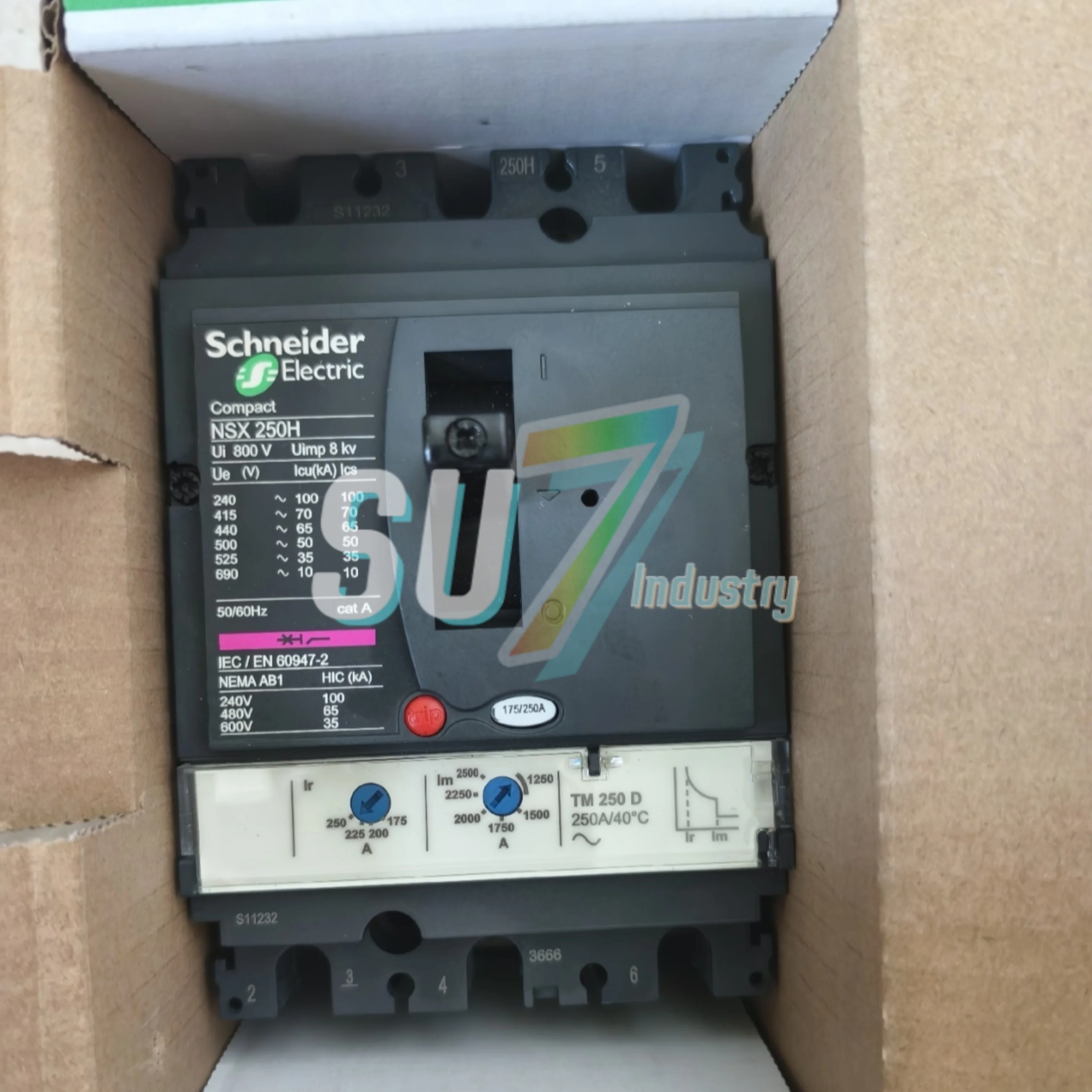 LV431631    LV431670      Circuit Breaker   New In warehouse