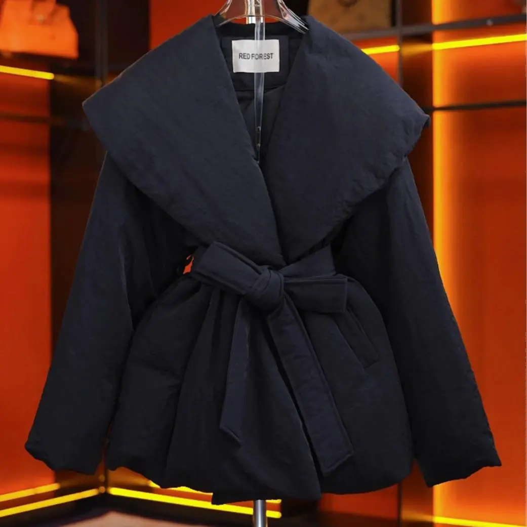 2024 Winter Nieuwe Chinese Boog Lace-Up Lange Mouwen Broodjas Overjas Damesmode Dikke Warme Parka Losse Katoen gewatteerde Jas