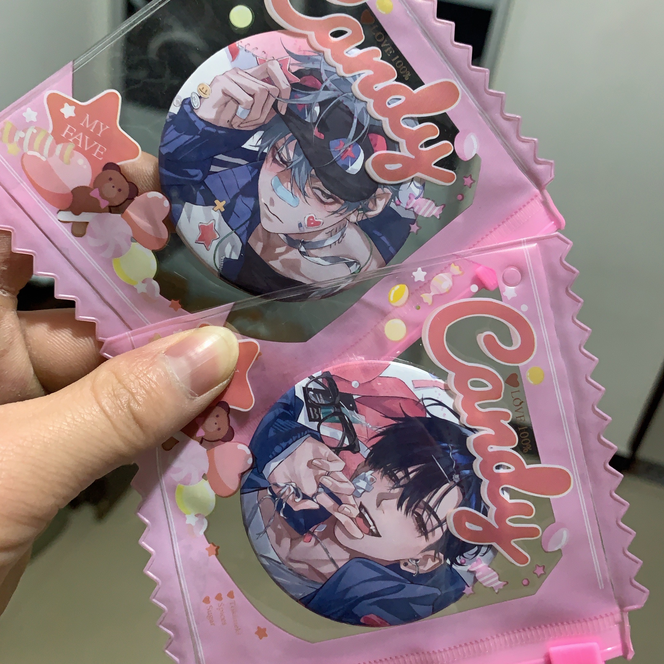 2 PCS/set Anime Alien Stage Brooches Tinplate TILL IVAN Badges Cartoon Figure Pins Backpack Accessories Props For Friend Gift