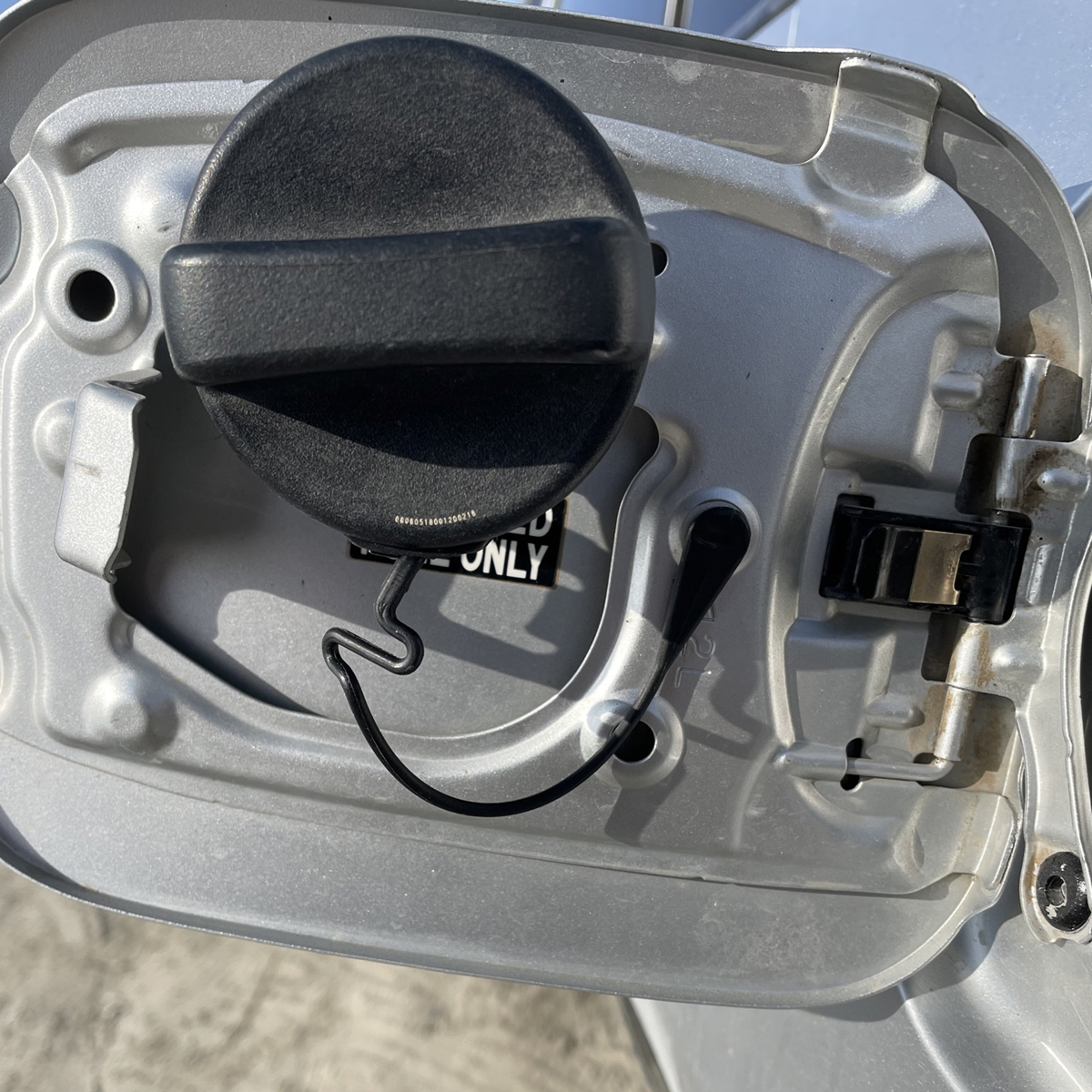 燃料タンクカバー,77300-33070,lexus es300,gx470,toyota,prado 120,ランナー,avensis,Camry scion用ケーブル