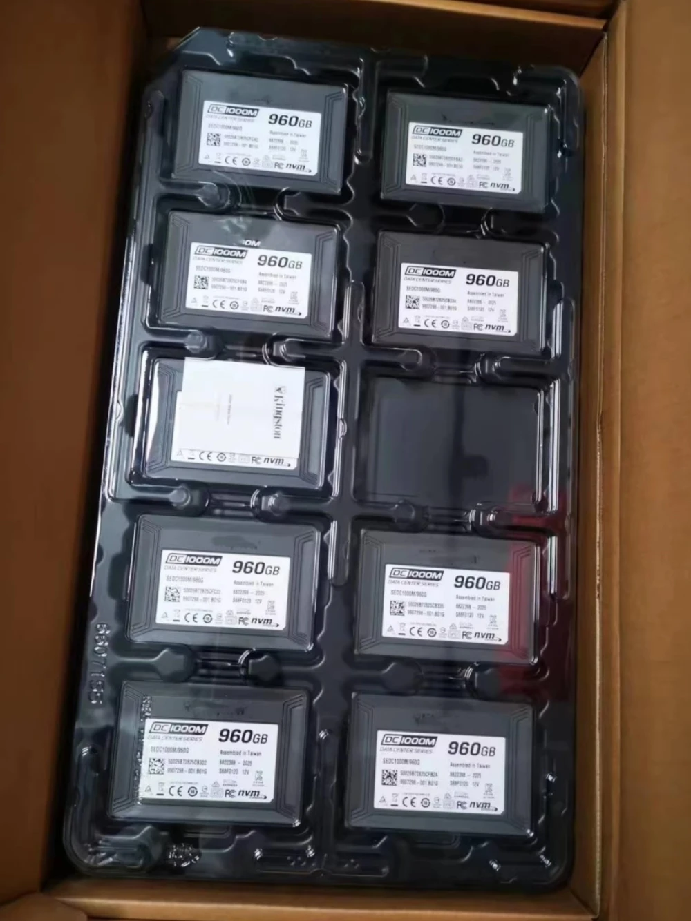 ยี่ห้อใหม่ SEDC1000M 960G 1.92T 3.84T U2 PCle NVMe Gen3 x4 3D TCL SSD DC1000M สําหรับ Kingston