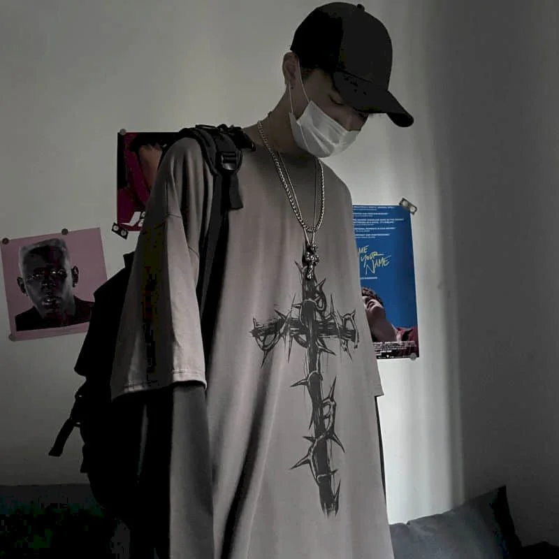 男性 Tシャツ秋の男性服アニメカジュアル長袖特大 Y2K Tシャツ原宿ストリート学術ヒップホップ tシャツトップス