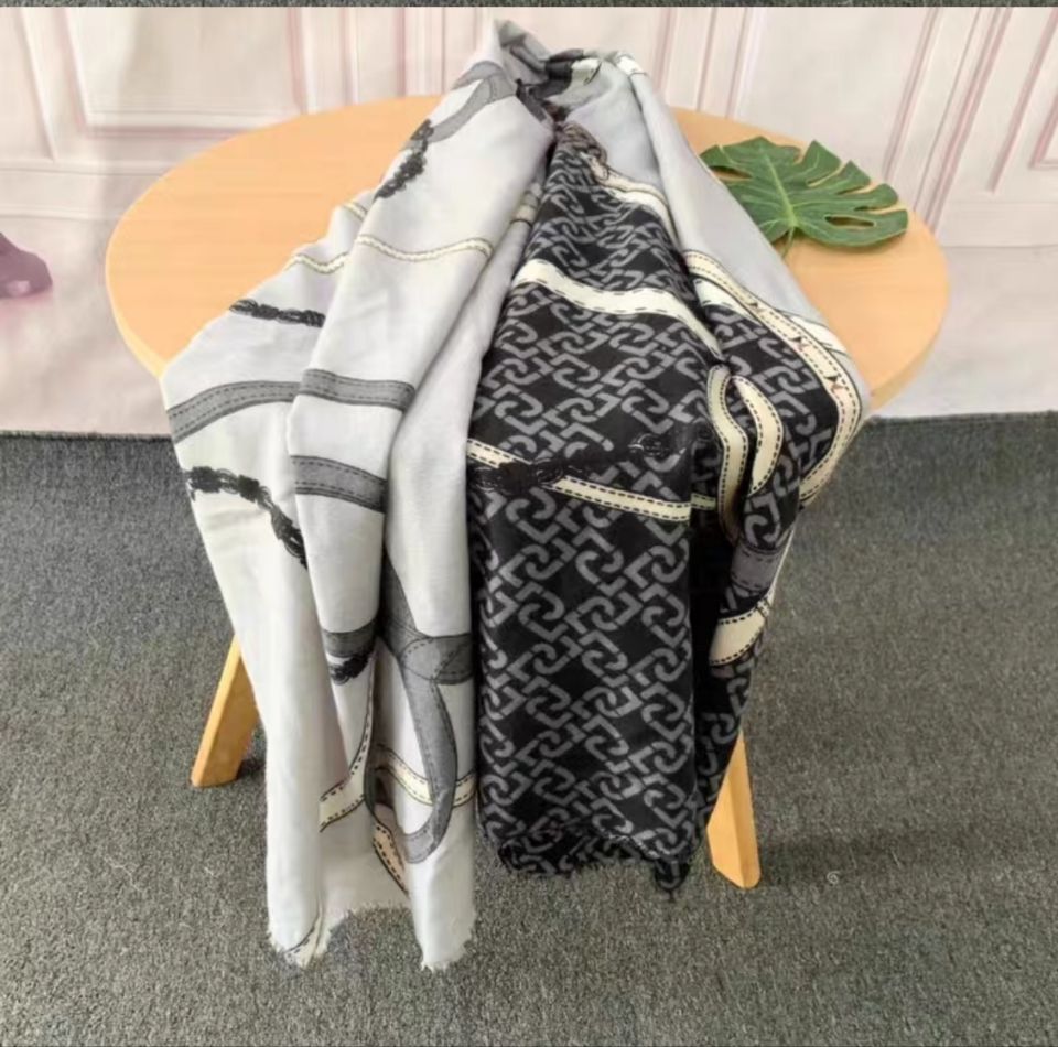 Buitenlandse handel originele enkele Italiaanse nieuwe print lichte luxe mode dikke geborstelde sjaal lange sjaal