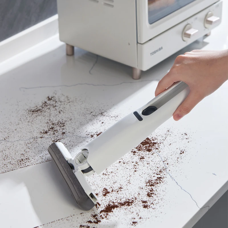 1-teiliger Haushaltsreinigungsmopp, starker Squeeze, Mini-Mopp, zusammenklappbar, selbstquetschend, Bodenschrubben, Mopp, Schreibtisch, Fenster, Auto-Reinigungswerkzeug