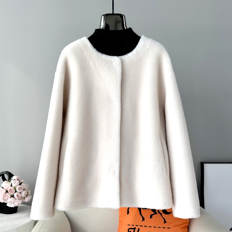 羊のきらめくコート女性用、本物のウール、毛皮、ラムヘア、ショートジャケット、暖かい、冬のファッション、新しいjt414、2023