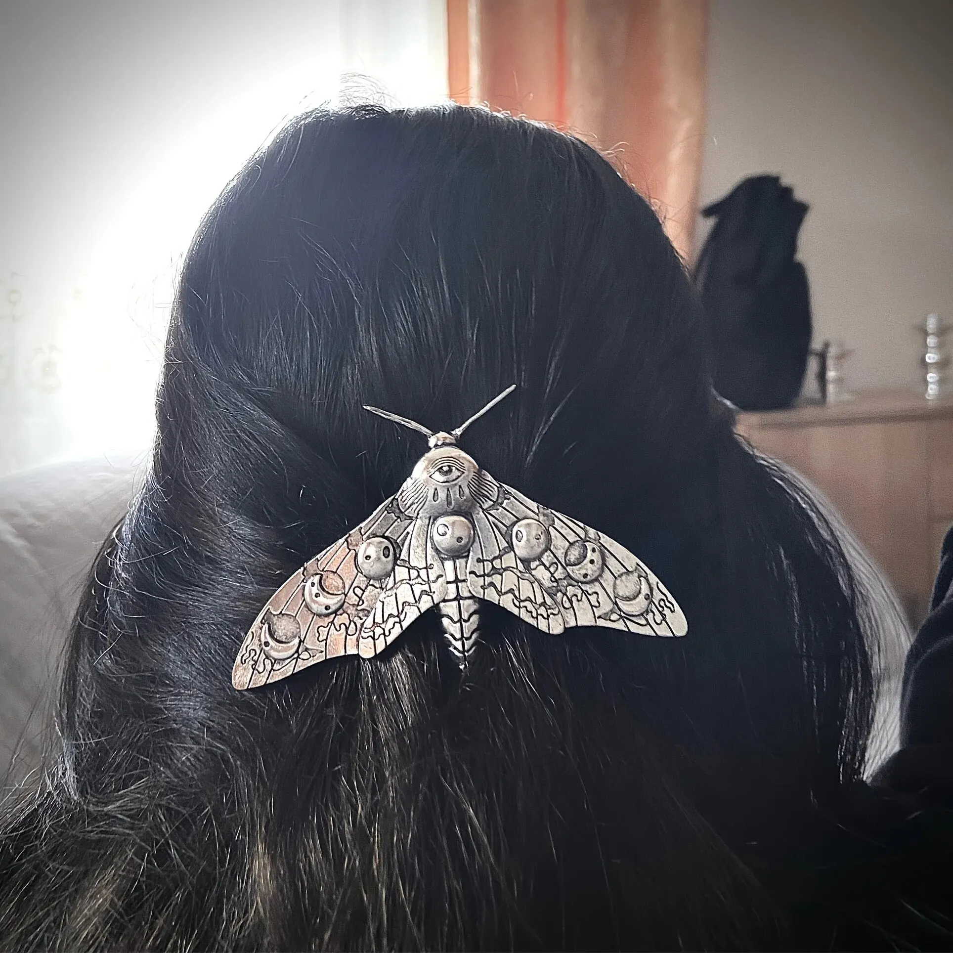 Presilha de cabelo com decoração de traça, acessórios de cabelo góticos vintage para decoração de festa de Halloween