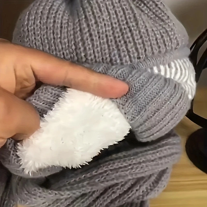 Cappello e sciarpa in uno, cappello invernale da donna caldo e versatile in lana autunnale e invernale, versione coreana alla moda con pulci aggiunti