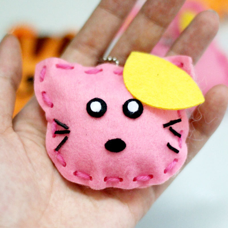 5 ピース/ロット子供の手芸おもちゃ不織布漫画動物 DIY クリエイティブ手作りバッグキーホルダー装飾品美術工芸キットギフト