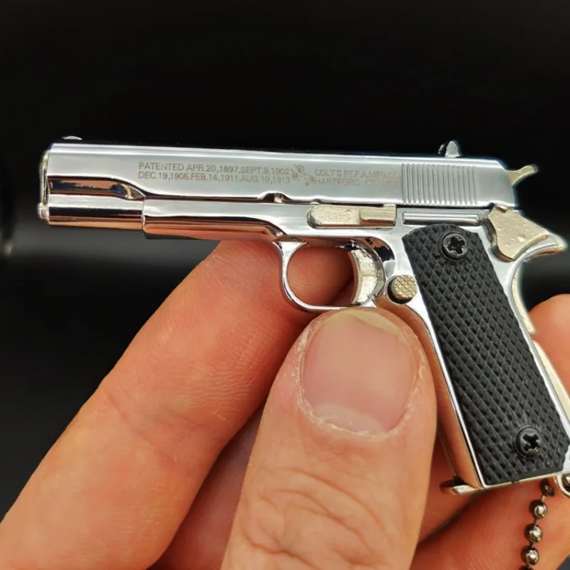 1:3 メタルゴールド M1911 コルトおもちゃの銃モデル FakeGun ミニ合金キーホルダールックリアルコレクション Pubg 小道具誕生日ぶら下げギフト少年のため
