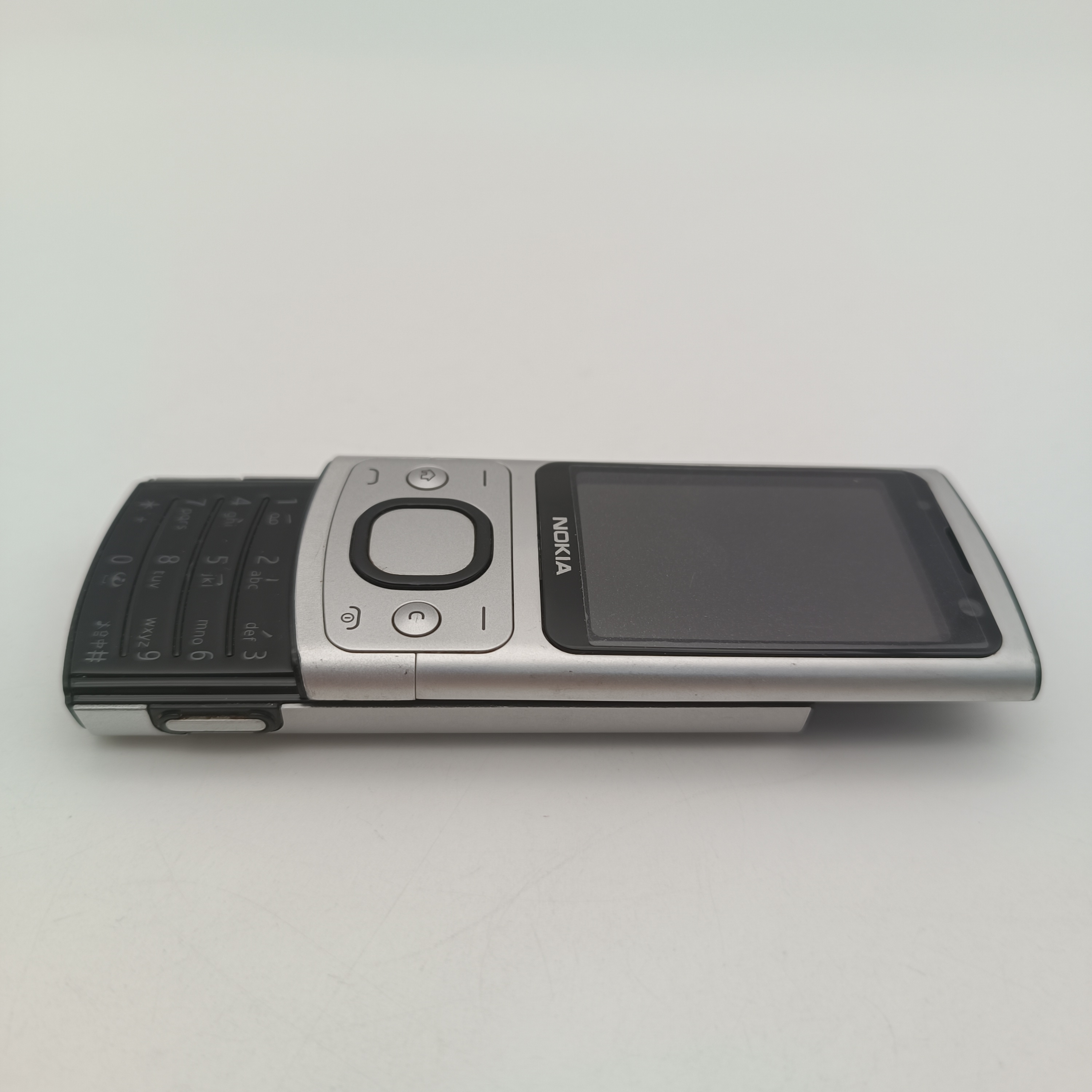 Original 6700 slide 6700s 3G 5MP Camera Bluetooth CellPhone Russian Arabic Hebrew Keyboard Made in Finland Unlocked