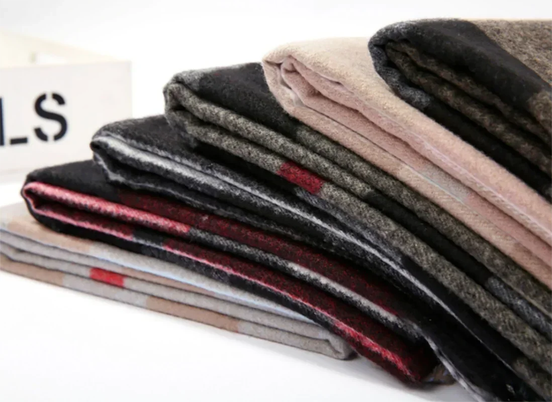 Nueva bufanda de invierno para mujer, bufandas Tippet de marca de lujo para mujer, chales a cuadros, cálido estilo británico, grueso para hombre