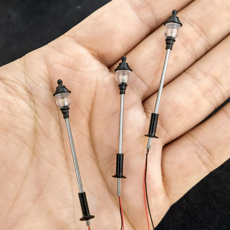 2/5/10 Stück Modelleisenbahnlampe 3 V warmweiße LED-Parklaternen Lichter 45 mm N Maßstab 1:160 Modelleisenbahn Landschaftsdekor-Layout