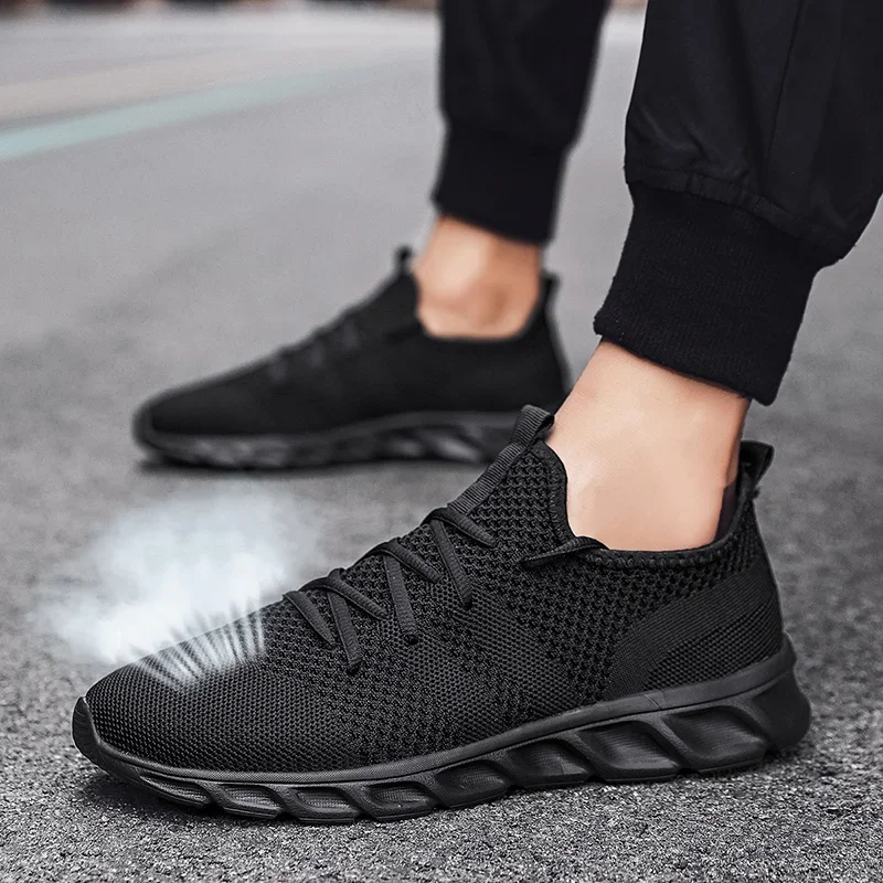 ขายร้อน Light Man Running รองเท้าสบายรองเท้าผ้าใบผู้ชาย Casual Antiskid และสวมใส่ Jogging Men กีฬารองเท้า