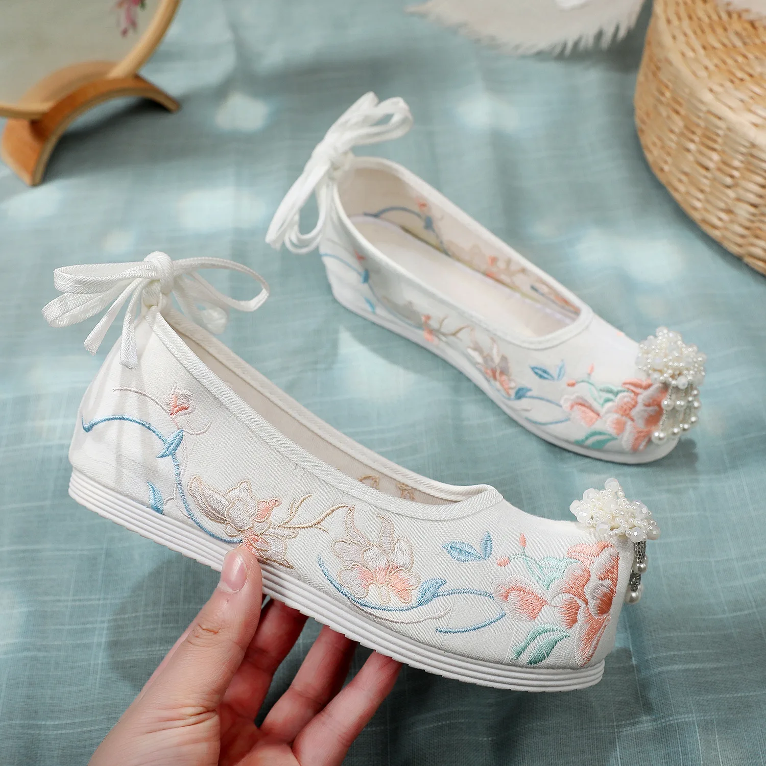 韓服靴古代中国の伝統的なダンスパフォーマンス刺繍 Canva フラット東洋女性の結婚式の足首内部高さ