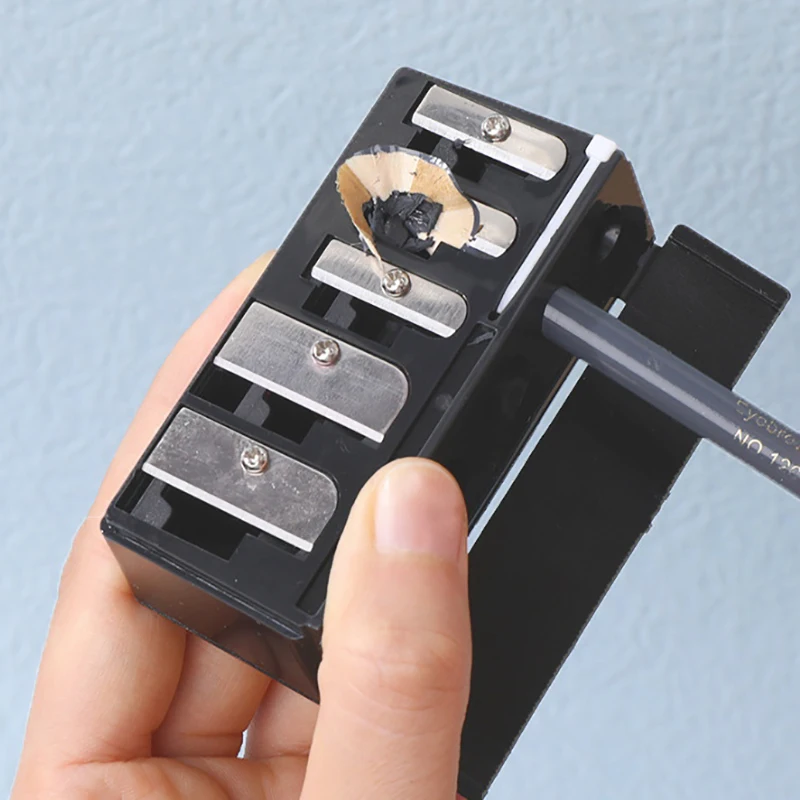 Sacapuntas multifuncional con tapa para delineador de ojos, 1 piezas, 5 agujeros