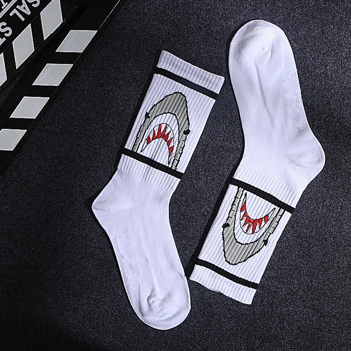 1 par de calcetines de algodón para hombre a la moda Hip Hop Hit Color On Fire Crew Red Flame Blaze Power Torch Warmth Street Skateboard