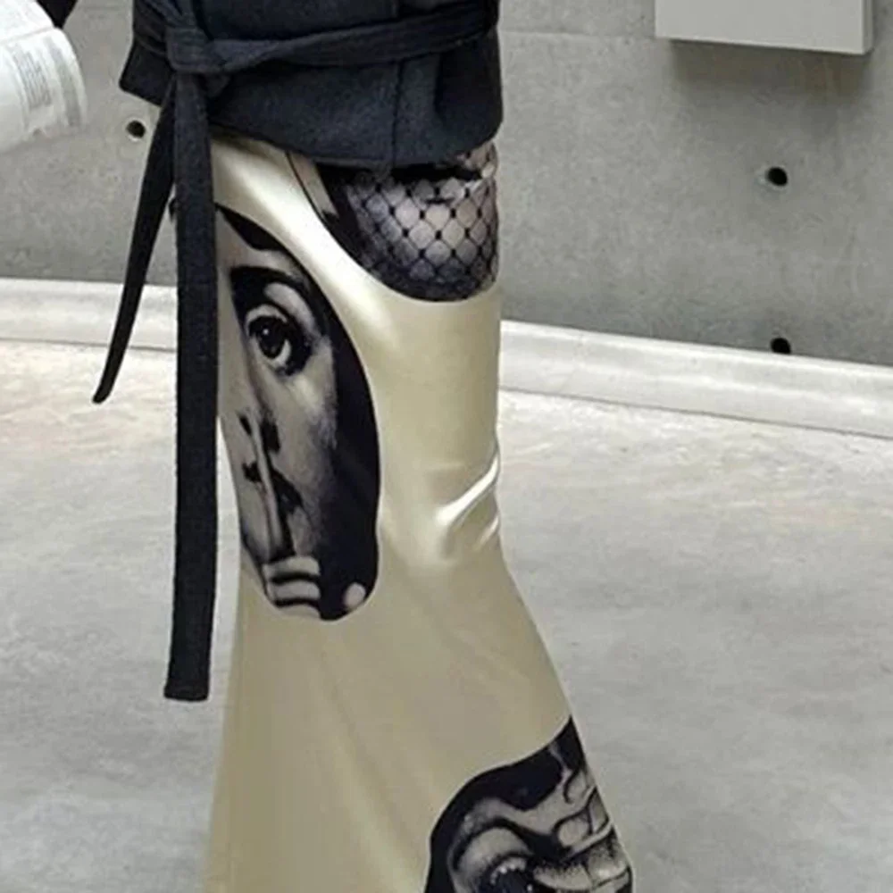 2024 Primavera/Estate Nuovo Simulato Seta Mezza Corpo Raso Casual Colore Ding Bag Hip per le donne gonne fasciatura