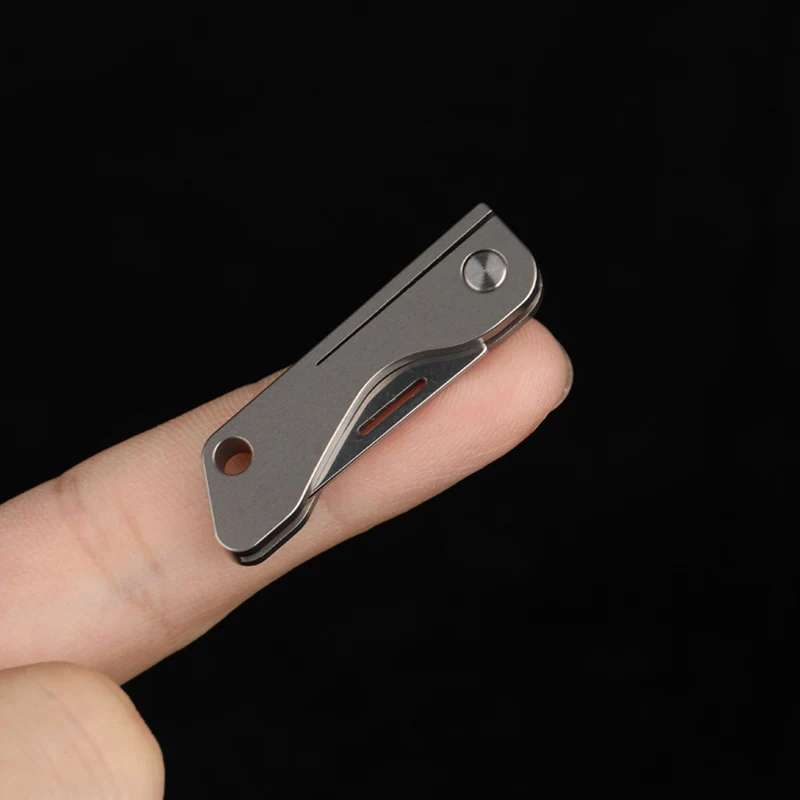 TC4 Hợp Kim Titan Mini Gấp Gọn EDC Di Động Móc Khóa Mặt Dây Chuyền Dao Thể Hiện Mở Bao Bì Dao Bỏ Túi Quà Tặng Công Cụ EDC