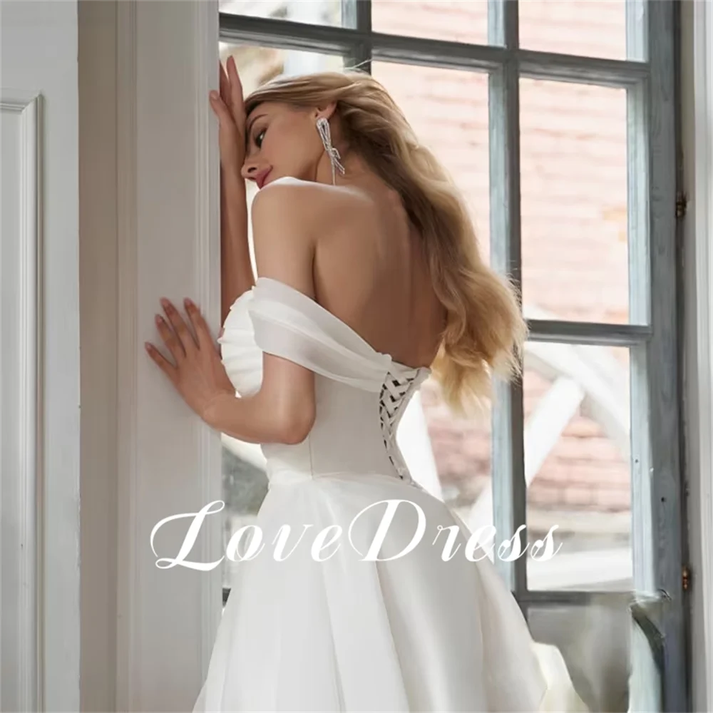 Abito da sposa sexy personalizzato con spalle scoperte lunghezza tè Una linea di organza di seta divisa semplice abito da sposa da donna con lacci sul retro Vestido