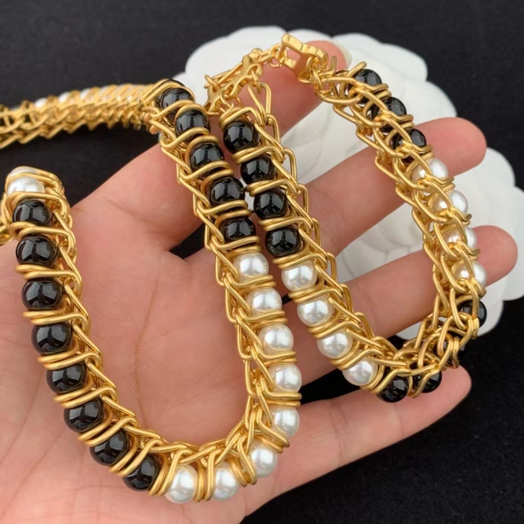 สร้อยคอทองแดงชุบทองพร้อมต่างหูลูกปัดแก้วอารมณ์วินเทจสำหรับผู้หญิงของขวัญปาร์ตี้ Choker เครื่องประดับขายส่ง