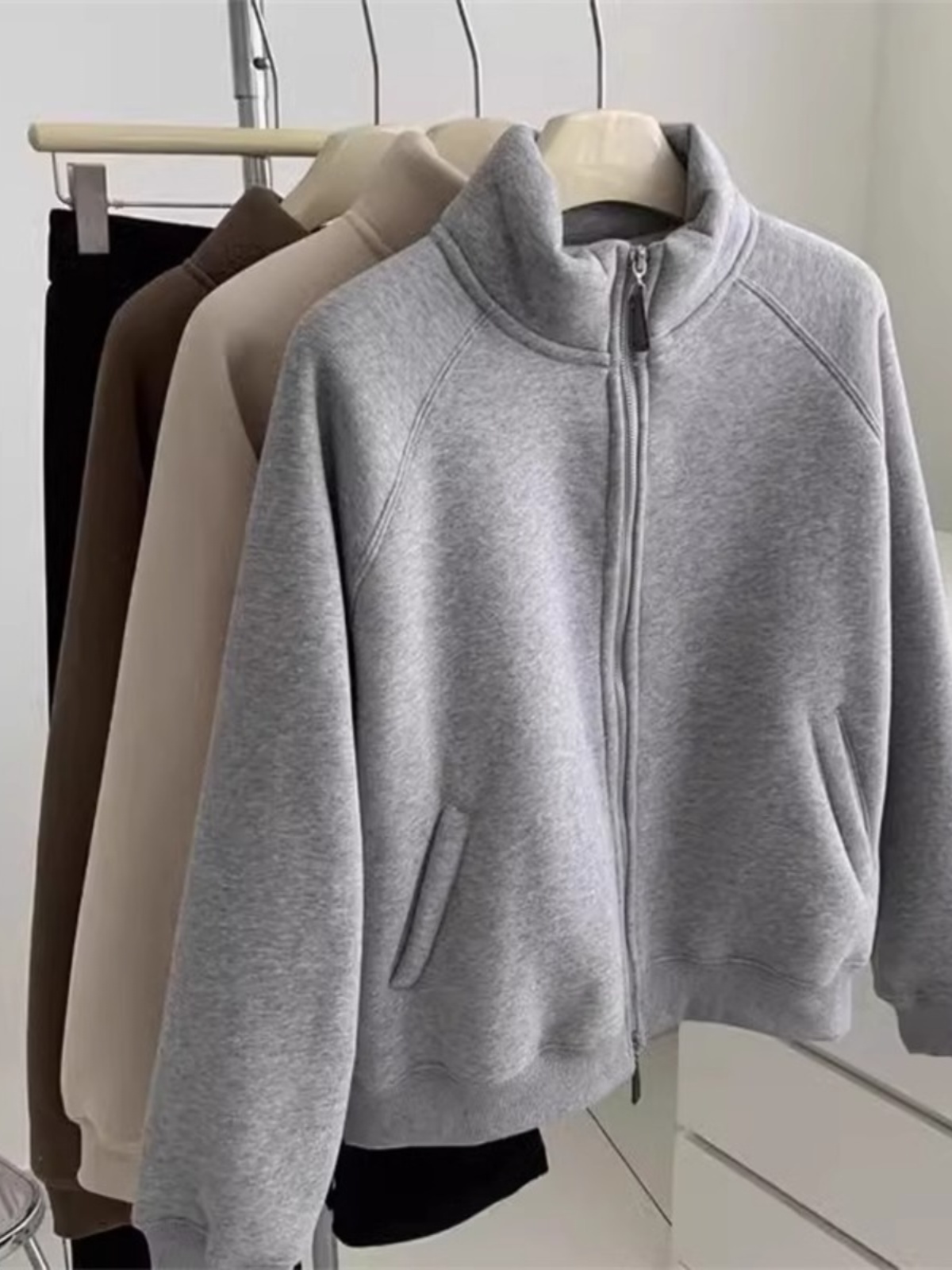 Plus Size Lamb Fleece Thickened Stand Collar Sweatshirt Women's Autumn Winter Casual Zipper Coat Warm Comfortable Korean Sle ...