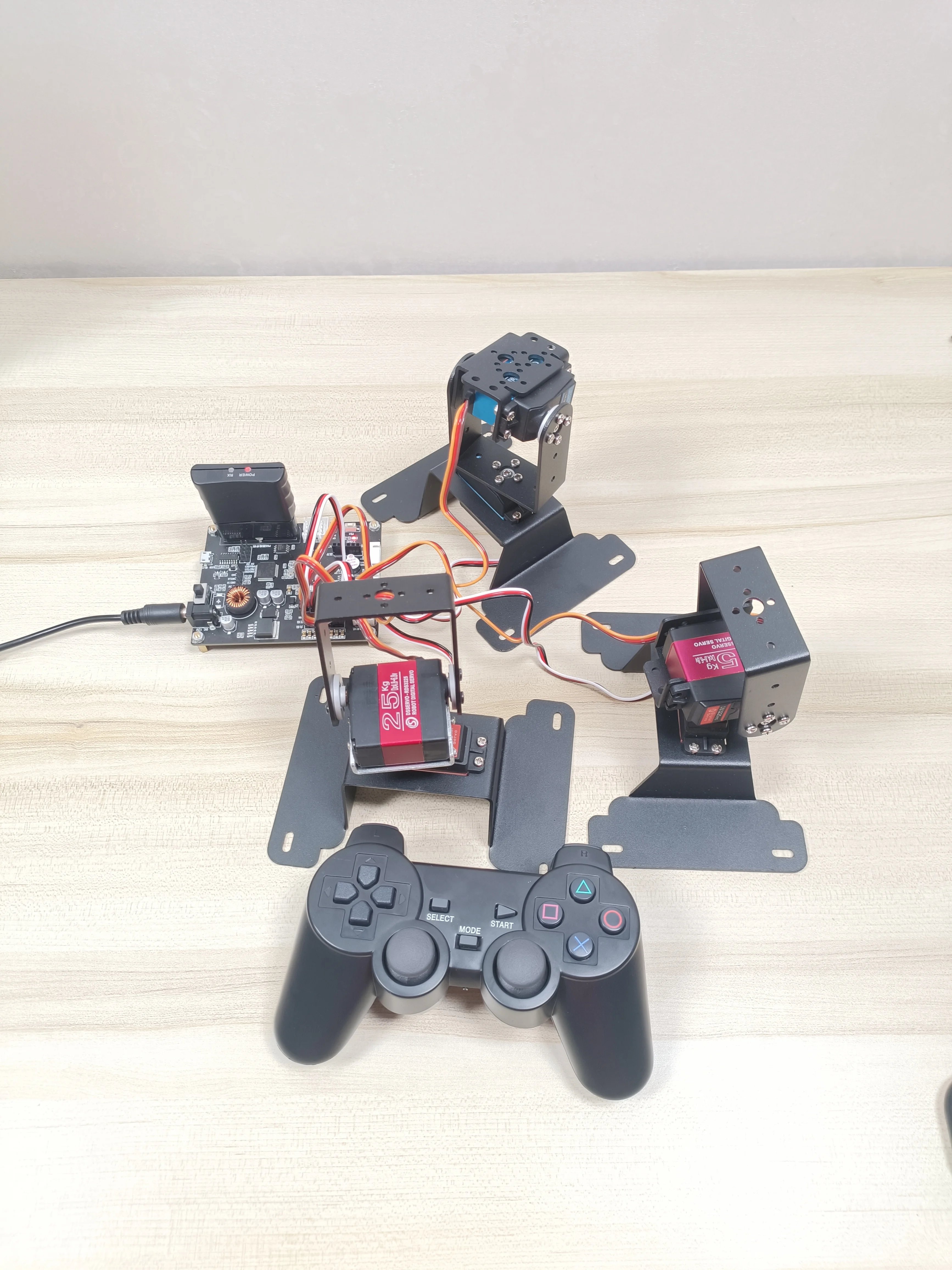 2 Dof Robot Arm Horizontal And Vertical  Gimbal Bracket DIY Fixed Accessories Suitable for MG996 Steering Gear Programmable Kit