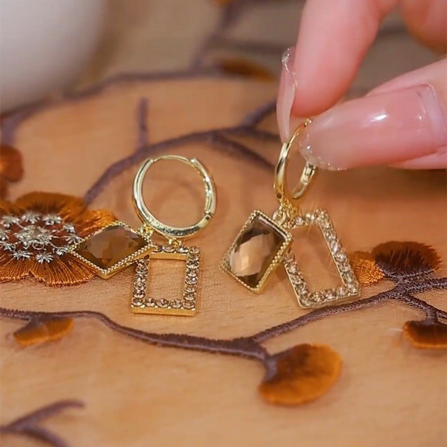 925 シルバー針韓国ファッションジルコンドロップイヤリング女性ジュエリー 2024 トレンド高級ヴィンテージゴールドカラーイヤリング JN9