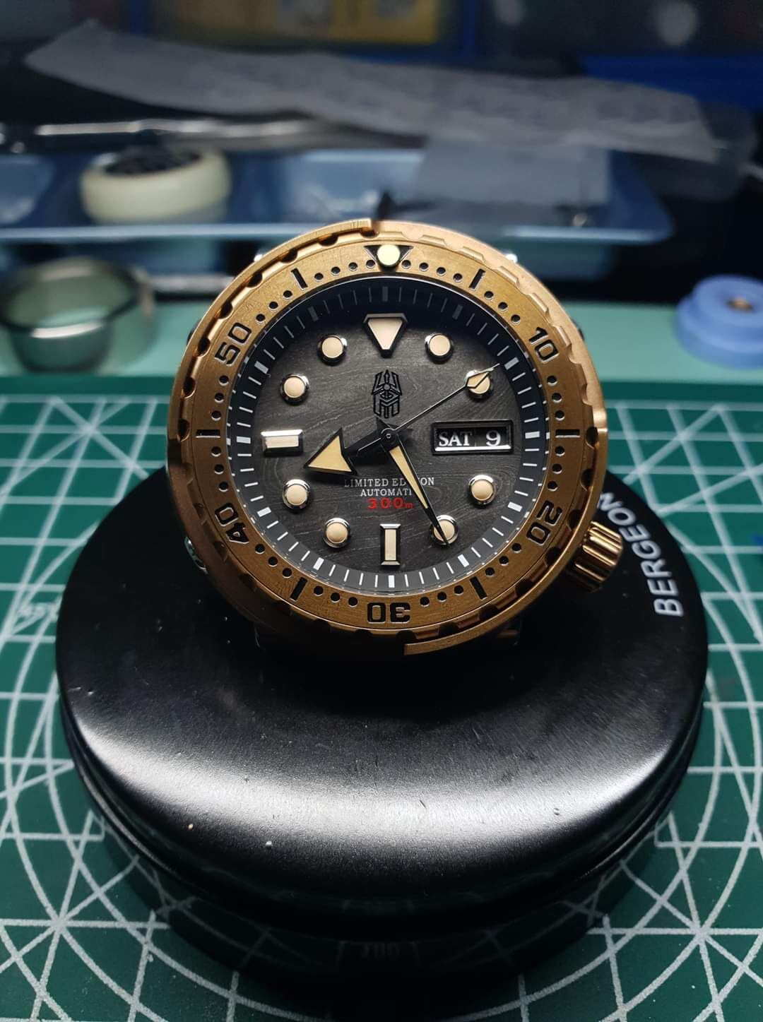 Custom 3D โลหะนาฬิกา Dial สติกเกอร์สําหรับ Seik ป้ายโลโก้ DIY Decals ยี่ห้อส่วนบุคคลป้ายแผ่นเครื่องหมายการค้าชิ้นส่วน SelfAdhesive