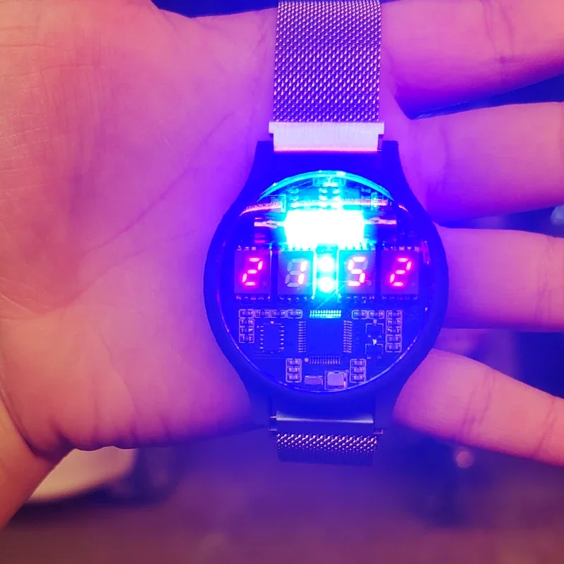 Homemade Bluetooth watch, can be operated by connecting to a mobile app for Type C charging