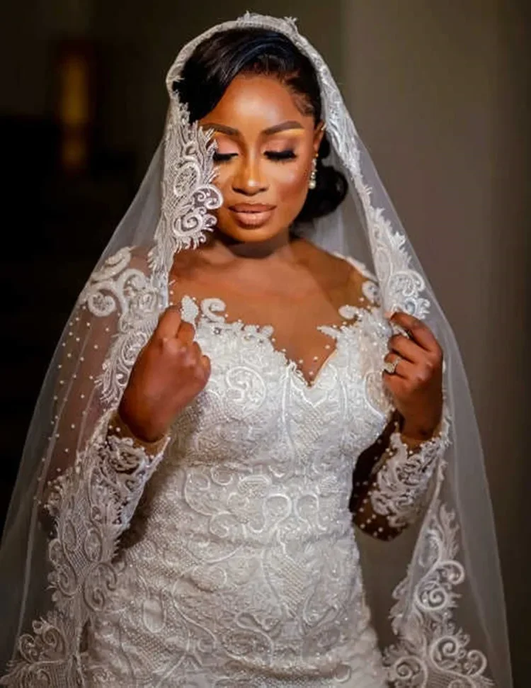 Aangepaste luxe scoop kralen applicaties trouwjurk Robe De Mariée illusie lange mouwen plus size zeemeermin bruidsjurken