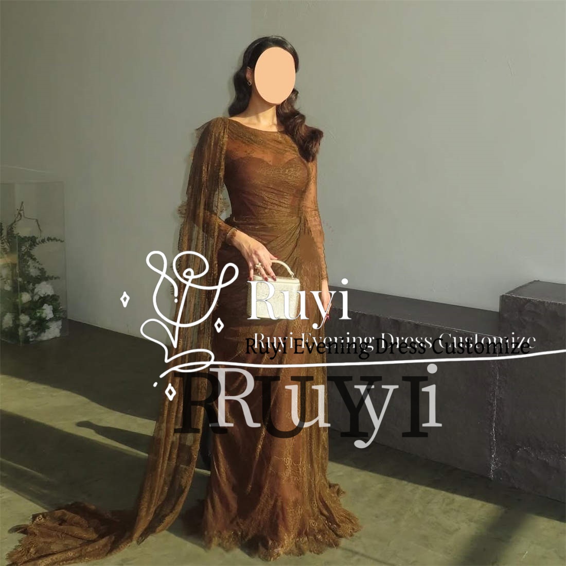 Op maat gemaakte ronde hals kanten lange mouwen plooi galajurken voor speciale gelegenheden elegante formele jurk met lange cape-avondjurk