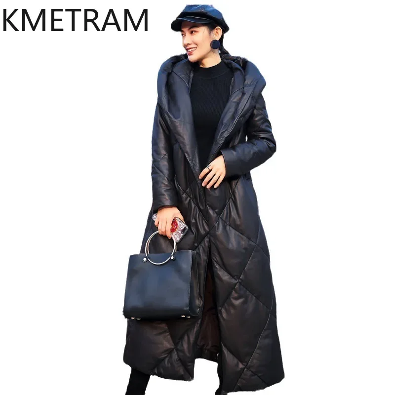 Weiße Entendaunen-Leder-Pufferjacke für Damen, echtes Schaffell, modische lange Daunenmäntel mit Kapuze, Damen-Winterkleidung 2024, Bydхок