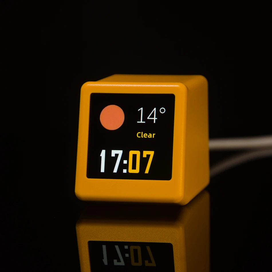 Orologio da letto con stazione di previsioni meteo WiFi ultra intelligente GeekMagic per la decorazione del desktop, album fotografico con animazione Gif