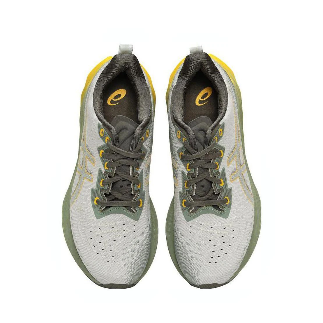 アシックス ノバブラスト 4 男女兼用ランニングシューズ 通気性の良いローカットスニーカー