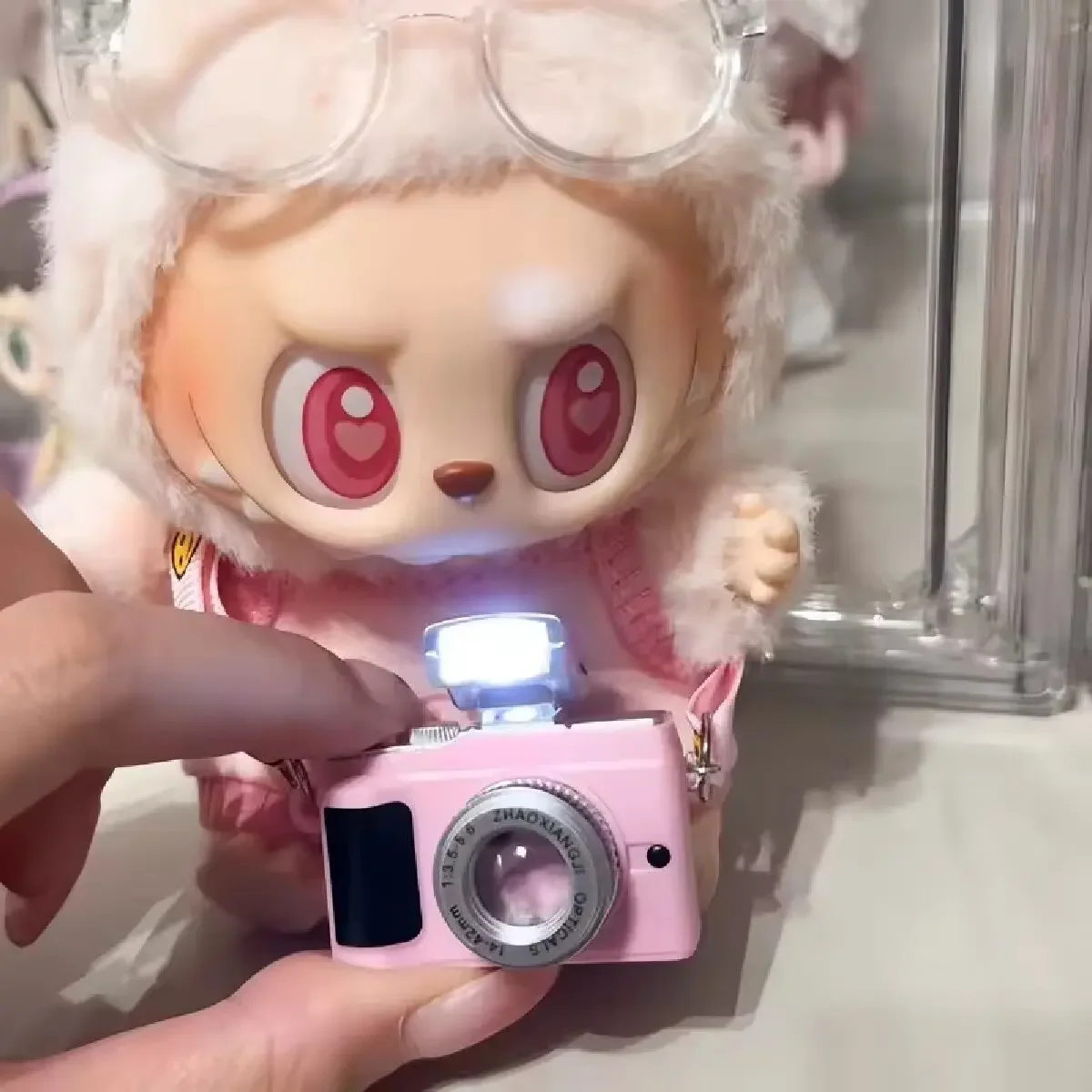 17cm Labubu Flash Camera Cotton Doll Akcesoria Dekoracyjna torba na aparat dla miłośników fotografii i kolekcjonerów
