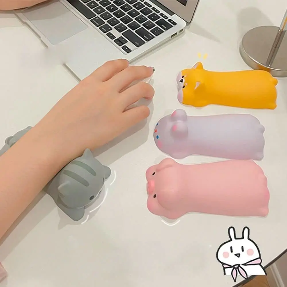 1 PC Decompression Mouse Pad สายรัดข้อมือ Pad น่ารักการ์ตูน Office Desk Pad REST Hand REST