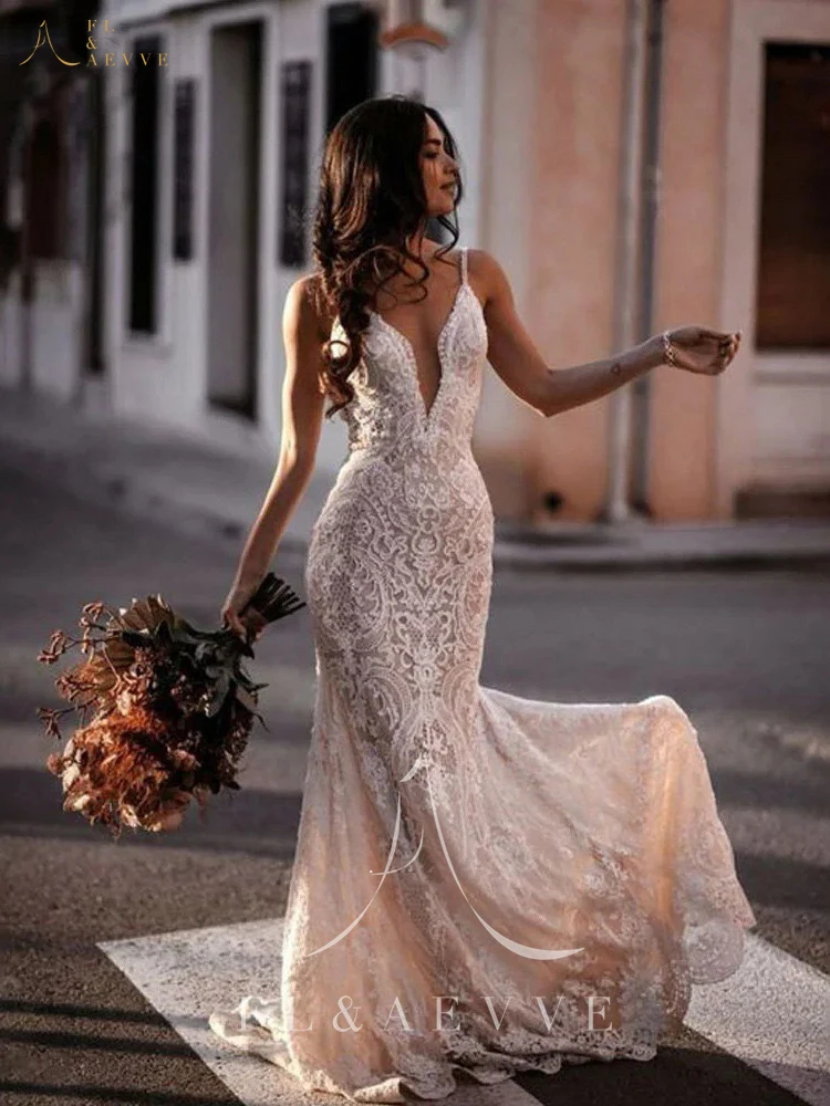 แฟชั่นผู้หญิงชุดแต่งงานลูกไม้สปาเก็ตตี้สายรัดยาวชุดเจ้าสาวBackless Mermaidชุดเจ้าสาวชุดราตรีที่กําหนดเอง