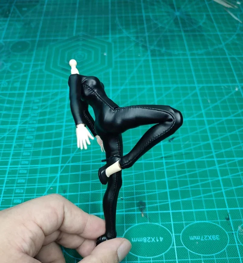 1/12 Scale Black Tight Fitting Jumpsuit Model for 6''Gynoid
