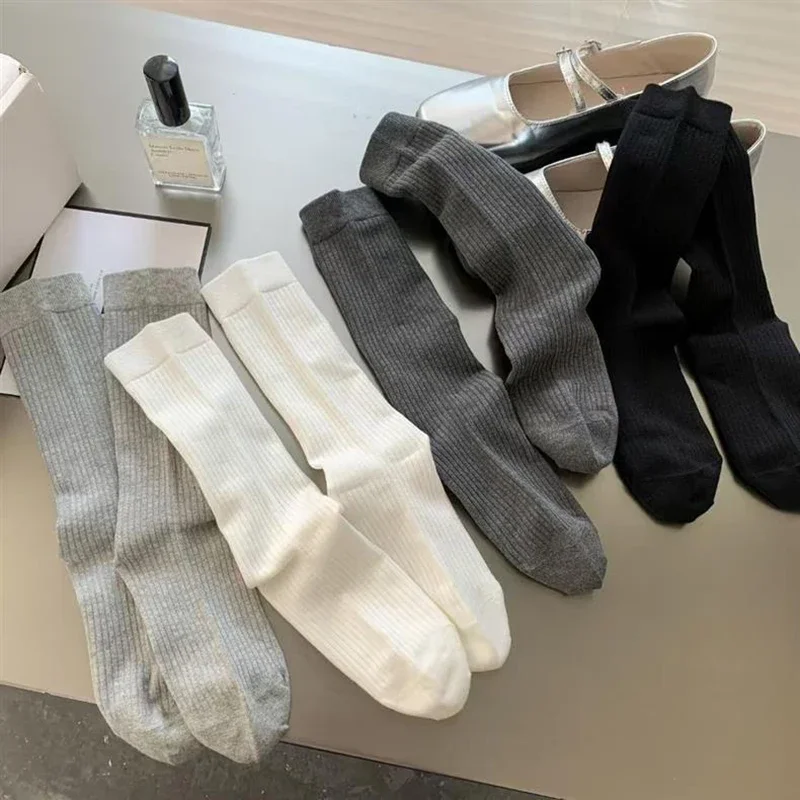 4/8 pares de calcetines de pierna media a pequeña para mujer, calcetines hasta la rodilla, calcetines negros, blancos, grises, calcetines apilados transparentes de estilo dulce fino de verano
