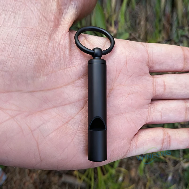 Apito de emergência de aço inoxidável de alta qualidade, ultraleve, chaveiro de segurança, caminhadas ao ar livre, acampamento, suprimentos de sobrevivência
