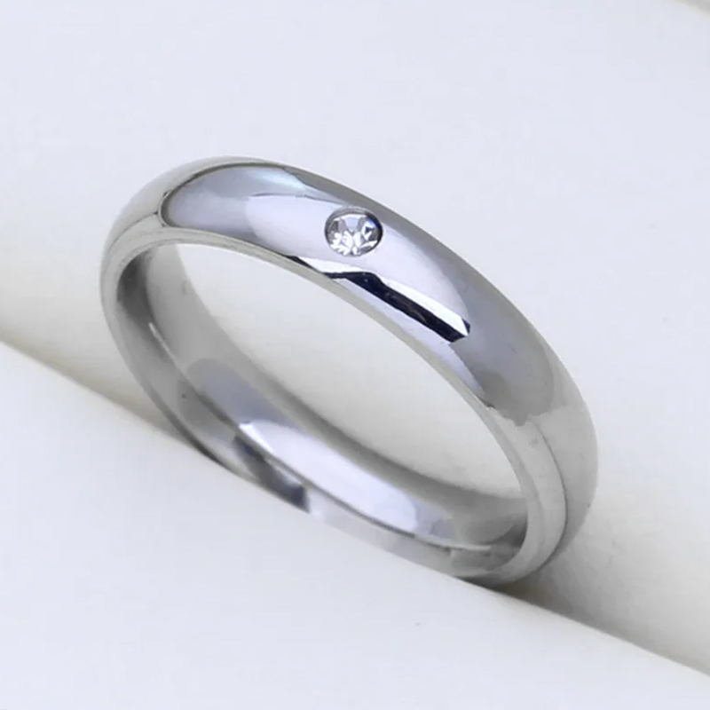 Anillo de circón sólido de acero inoxidable de 4mm personalizable que nunca se decolora, anillos de compromiso para boda, joyería con dijes para hombres y mujeres